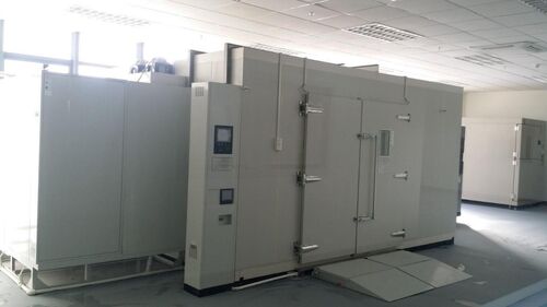 Dernier blog de l'entreprise Chambres environnementales de plain-pied : Conformité IEC 60068 et sélection intelligente pour les ingénieurs de laboratoire